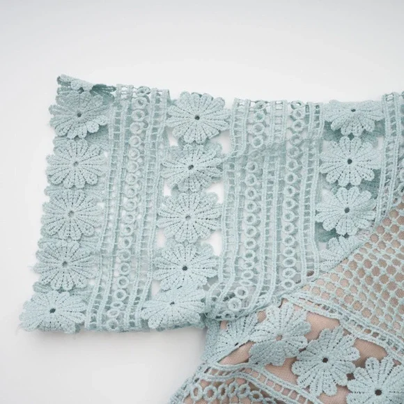 Elegant Lace Maxi Dress in Soft Icy Mint Color - Picture 11 of 15